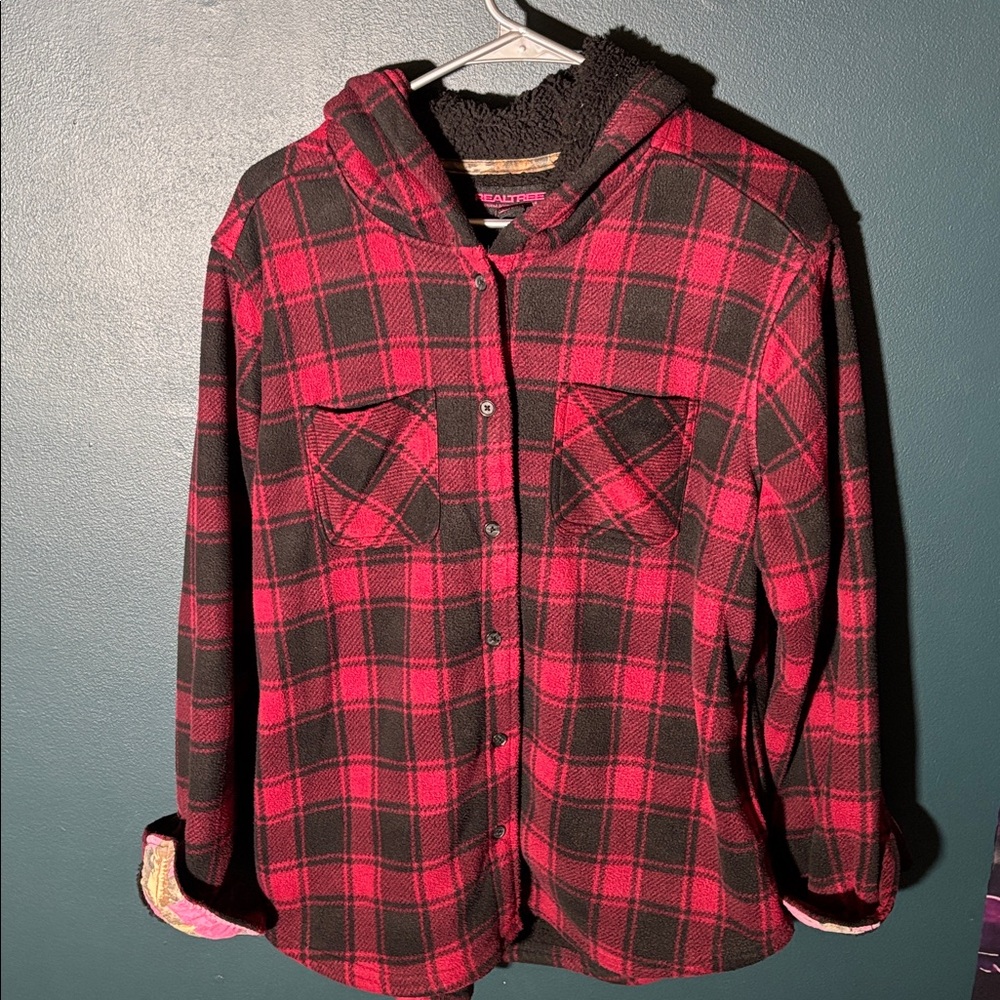 Realtree Women's Red and Black Fleece Lined Plaid Button Down Jacket Size Med